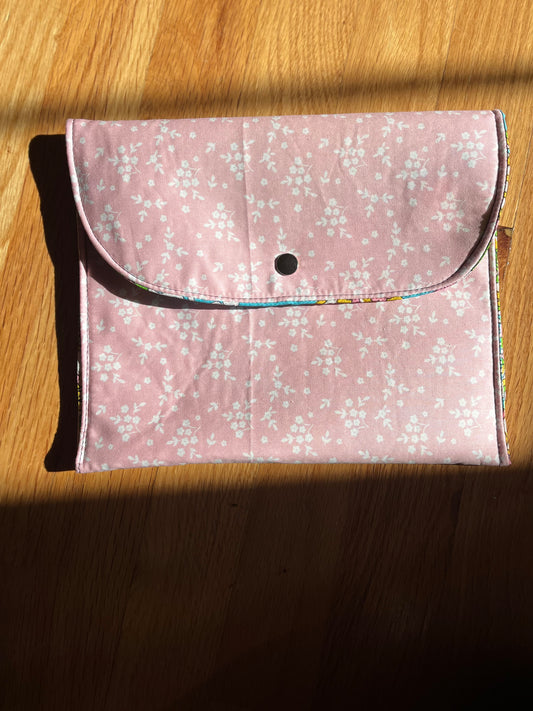 Pink fields pocket bag