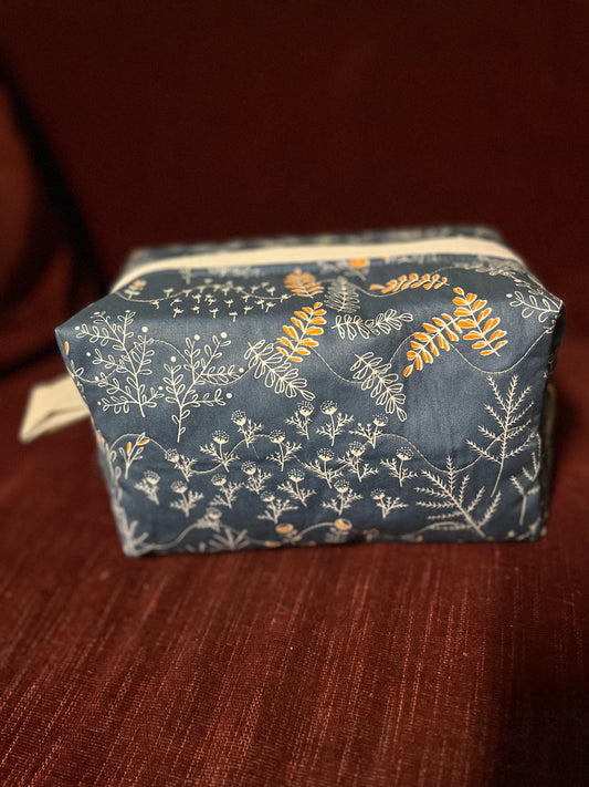 Navy Leaves Box pouch