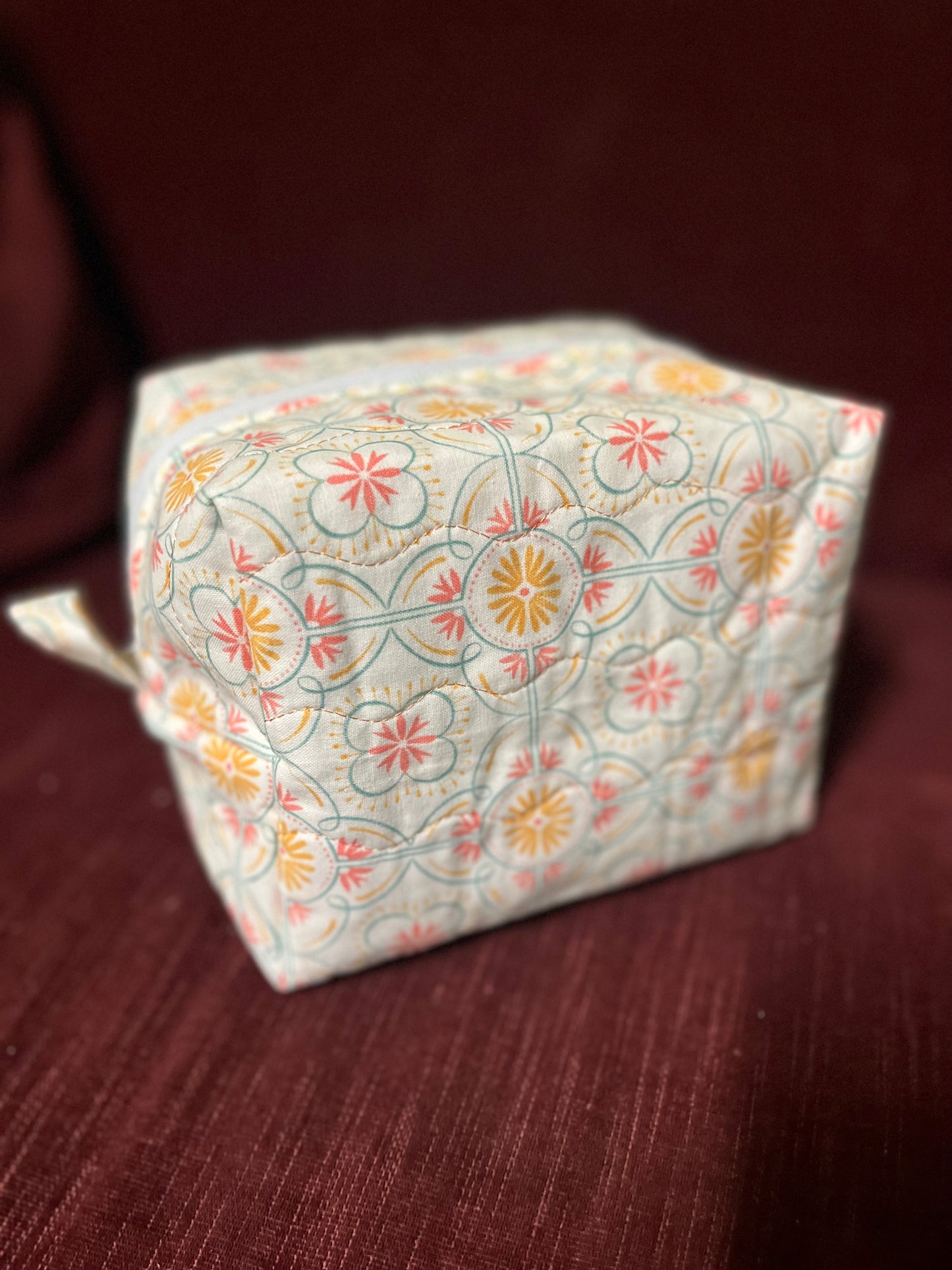 Tile scene box pouch